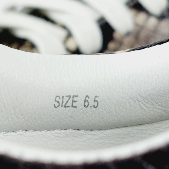 NEW PAIGE Annie Snake Embossed Mid Top In Black/ White Multi Sneakers K820 - Picture 11 of 12